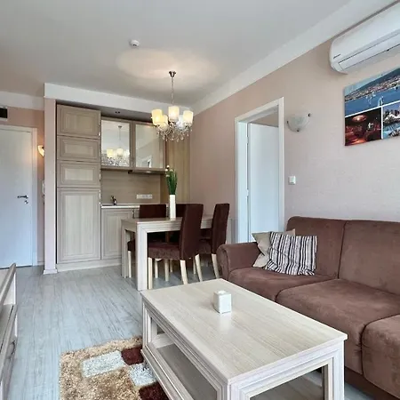 아파트 Bratanov Harmony Dream Island